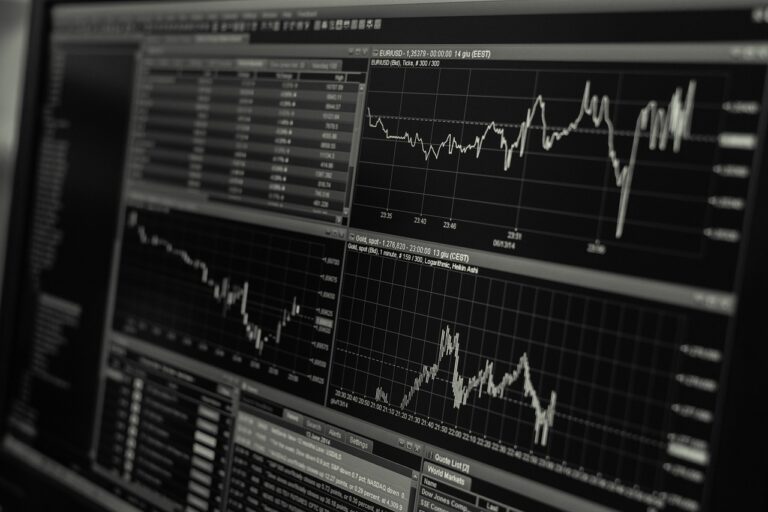 The Turbulent Bond Market: Navigating the End of the Hiking Cycle