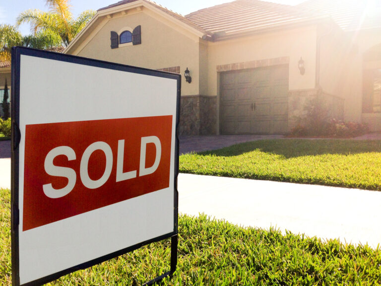 2024 Housing Market Predictions: Navigating Challenges and Opportunities